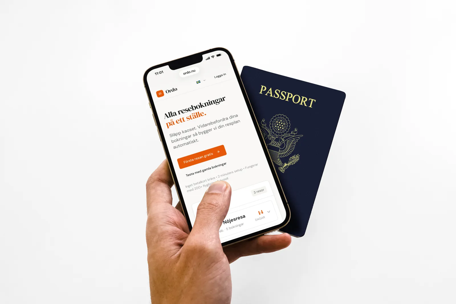 Ordo reseapp på iPhone bredvid ett pass – testa med gamla bokningar